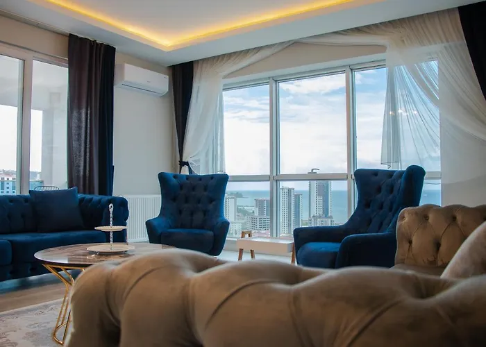 Elegant Blue Hotel 3*